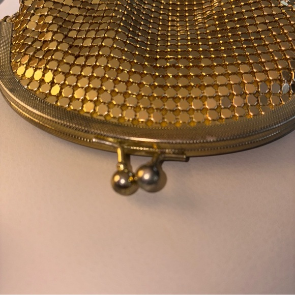 Y & S Mesh Coin Purse Clutch Gold Kiss Lock Vintage - Picture 6 of 6